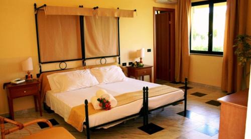 Botricello Hotel | Marina del Marchese