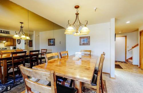 Dillon Apartment | Marina Place 336