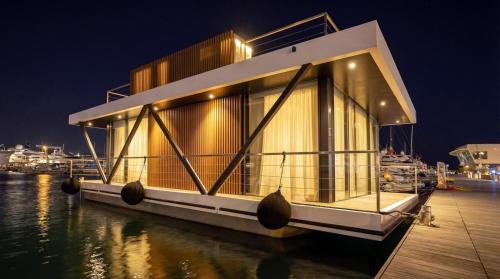 Loano Boat Rental | Marina Suite