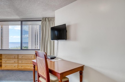 Waikiki Hotel | Marina Tower 2302
