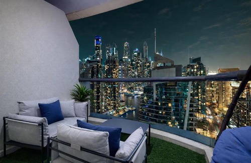 Dubai Marina Apartment | Marina View 1BR - Huge Balcony, Near Mall