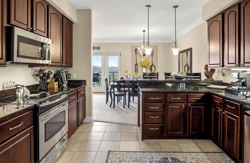 Lancaster Condo | Marina View Condo: Spacious 3-bedroom Condo by Center Hill Marina .