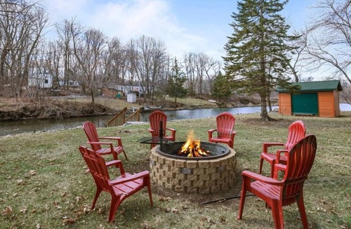 Garrison Cabin | Marina Way Getaway - 3-bedroom Cabin near Garrison