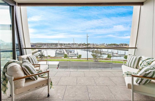 Shell Cove Apartment | Marinafront Retreat Shell Cove