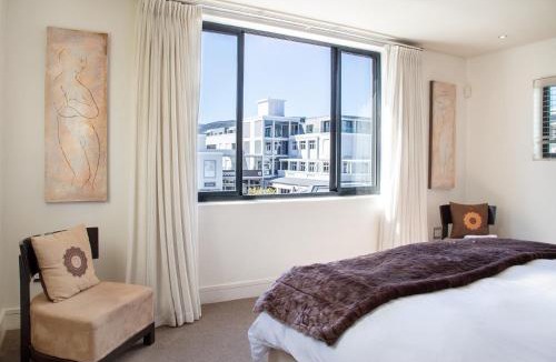 Hermanus City-Centre Apartment | Marine Square Luxury Suites