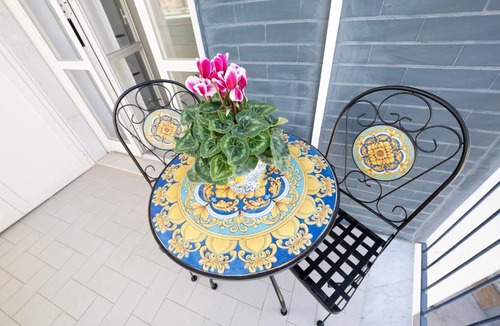 Fuorigrotta Apartment | MARINELLI HOUSE - Song Parthenope