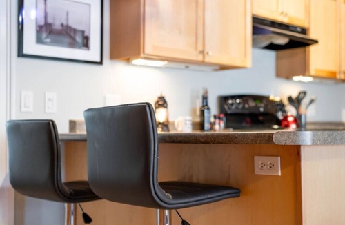Belfast Apartment | Mariner's Loft on Main St - Right Downtown!