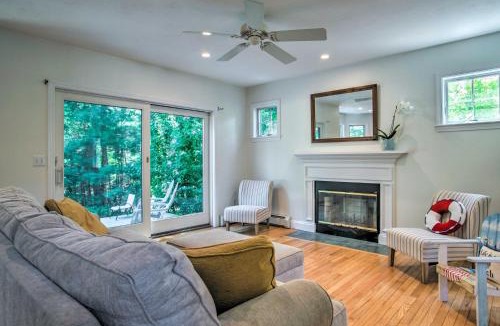 Marion House | Marion Home w/Private Deck < 1 Mi From Beach
