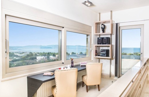 Chania Villa | Mariposa