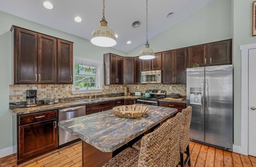 Berkeley Springs Apartment | Mariposa Moon Cottage - Special Experiences Made Here!