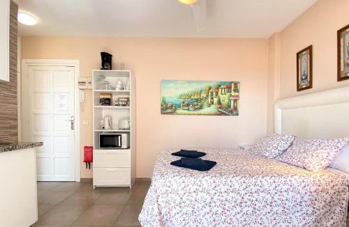 Nerja City Centre Apartment | Mariposa Studio Casasol