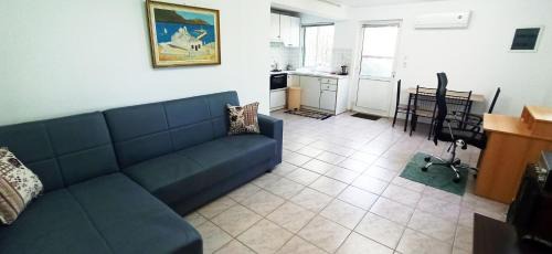 Chios Town Apartment | Maris full apartment with roof garden access
