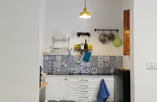 Riposto House | Marisol house 2 steps from the sea (2-4 people)
