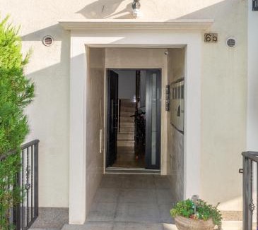 Strozanac Apartment | Marisol