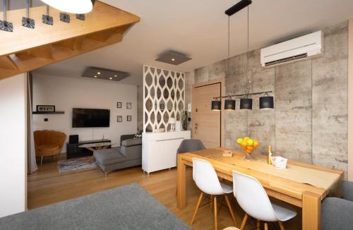 Strozanac Apartment | Marisol