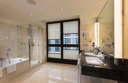 Unterrath Hotel | Maritim Hotel Düsseldorf