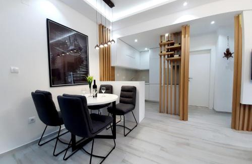 Kotor Apartment | Maritimo di Cattaro*Lux Apartment with Garage
