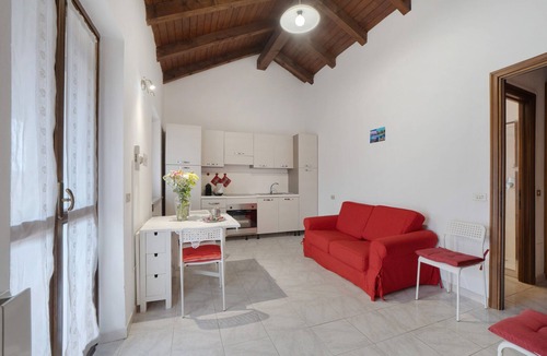 Castelletto Sopra Ticino House | Mariuccia's Attic in Cascina
