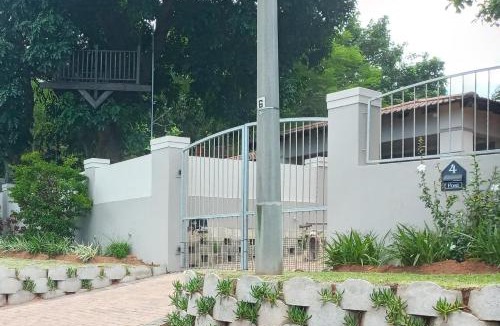 Durban North Apartment | Marks Cottages