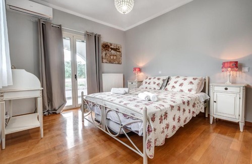 Parelia House | Marlene Countryside Villa