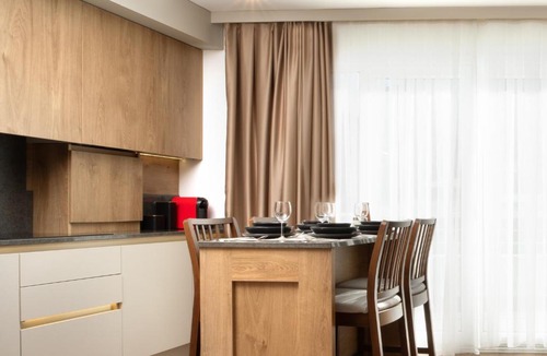 Gumussuyu Mahallesi Apartment | Marmada Suites