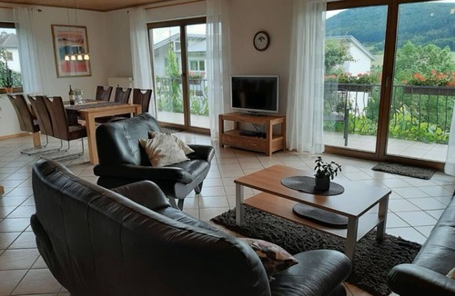 Osann House | Marmann - large holiday apartment
