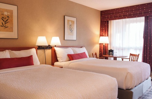 Jasper Hotel | Marmot Lodge
