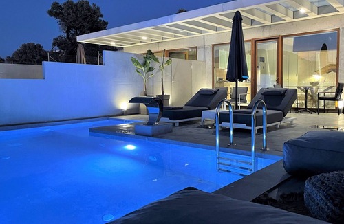 Kamilari Villa | MARNOS VILLAS