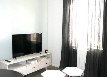 Annemasse Apartment | *Marquer* Bel appartement en centre-ville (M5)