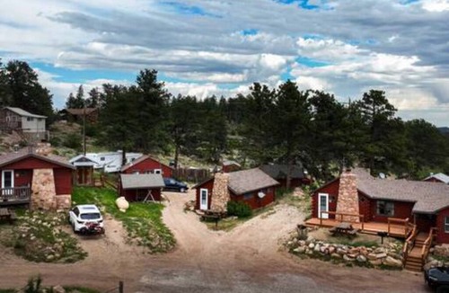 Red Feather Lakes Cabin | Marr's Mountain Cabins - Cabin 2