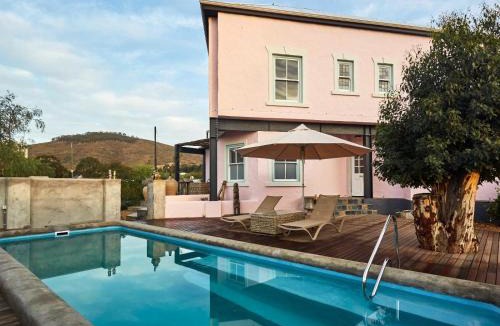 Koringberg Hotel | Marrian George Hotel