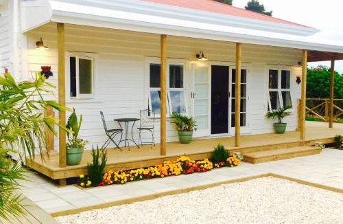 Rawene House | Marriners Luxury Guesthouse