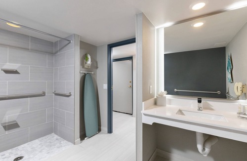 Downtown Anchorage Hotel | Marriott Anchorage Downtown