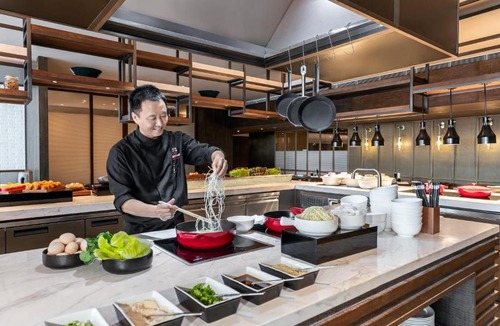 Yuzhong Hotel | Marriott Executive Apartments Chongqing