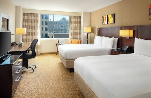 East Town Hotel | Marriott Milwaukee Downtown