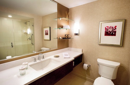 East Town Hotel | Marriott Milwaukee Downtown