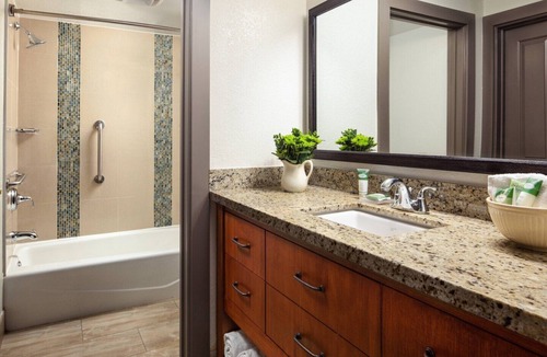 Peak 9 Resort | Marriott Mountain Valley Lodge - 1 Bedroom Unit - Sleeps 6