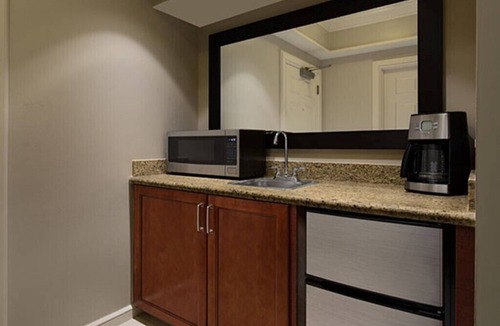 Barrier Island Resort | Marriott's BeachPlace Towers Studio-Walk to Tortuga Music Festival Event!
