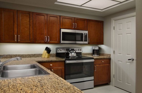 Central Beach Resort | Marriott's BeachPlace Towers 1 Bedroom