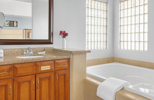 Palm Desert Resort | Marriott's Desert Springs Villa I Studio; Many Dates Available!