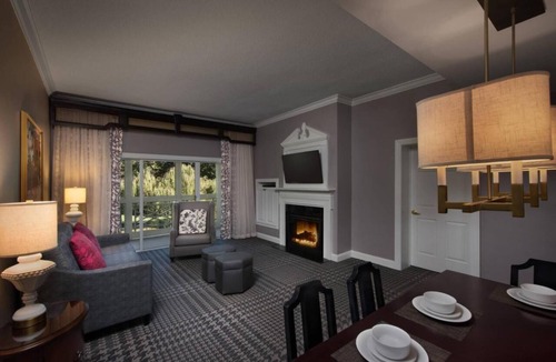 Berkeley Resort | Marriott's Manor Club at Ford's Colony - Many Weeks Available - Top Owner!
