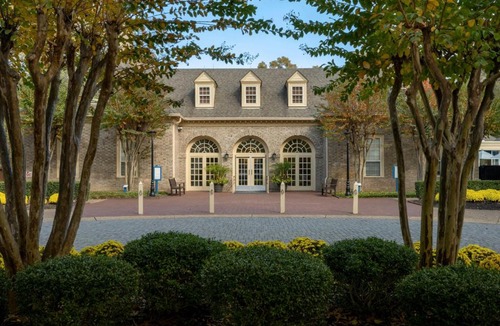 Berkeley Hotel | Marriott's Manor Club at Ford's Colony