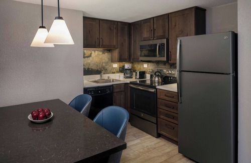 Peak 9 Apartment | Marriott's Mountain Valley Lodge at Breckenridge