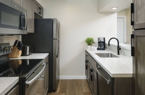 Vail Condo | Marriott Streamside Douglas 2 BD Sleeps 10
