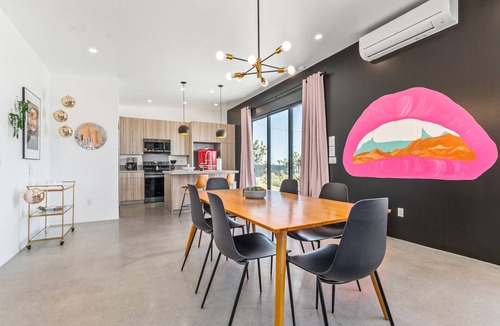 Yucca Valley House | MARS HAUS - Heated Pool & Outdoor Movie Projector