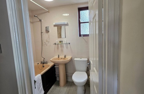 Wootton Bassett Hotel | Marsh Farm Hotel
