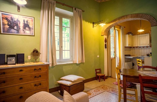 Santa Maria del Giudice House | Marta Guest House
