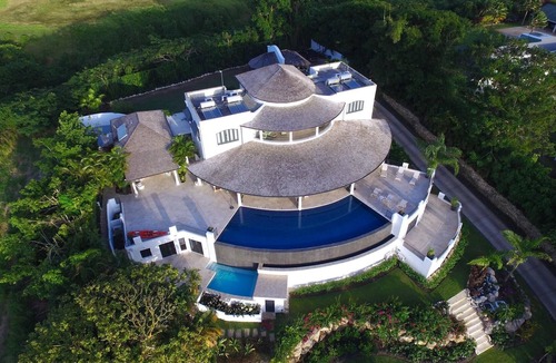 Lancaster Villa | Martello House in St James by Personal Villas - Stunning Modern Luxury Villa