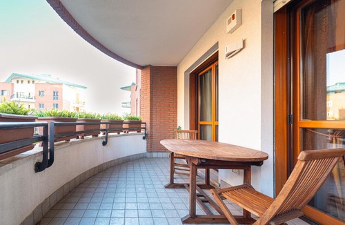 Vimodrone Apartment | Martesana Terrace Flat with garage - Ospedale San Raffaele