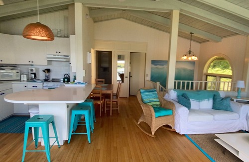Tisbury Cottage | Martha's Vineyard waterfront with Dock